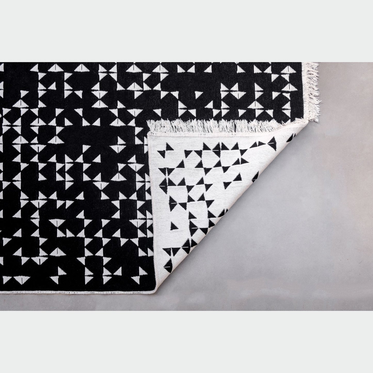 "VIBRATION", by Bilge Kalfa, Rug