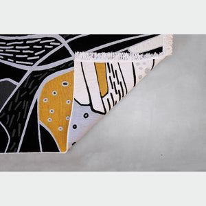 Weiß &amp; Schwarz &amp; Senf